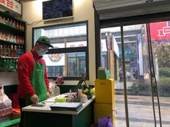 -晓彭肥肠鸡·泡椒鸡火锅(水木天地店)