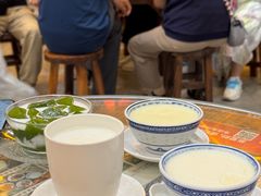 -周大娘牛乳(旧寨古村总店)