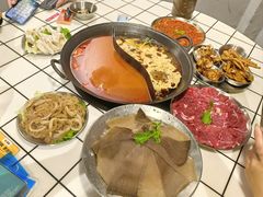 -鹿鸣山草本茶香火锅(园西路店)