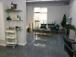 -茶发Salon·烫发染发理发