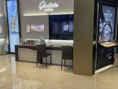 -亨吉利世界名表中心(华润万象城店)