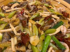-老来福·非遗酸汤兔(凯旋路店)