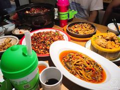 -九锅一堂酸菜鱼(万达广场店)
