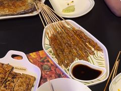 -威记烧嘢·南宁烧烤·超级生牛(绿地店)