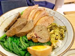 鹅肉拼鹅肝饭-狮头牌卤味研究所·卤味饭(花城汇南区店)