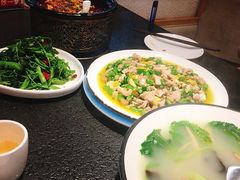 -万重锦·人文川菜馆(骡马市店)