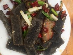 -罗满娘特色豆花烤鱼