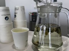 -上海宝信宝马4S店