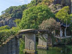 -绍兴东湖风景区