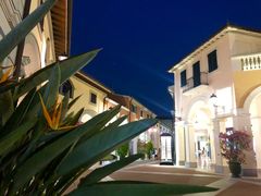 -佛罗伦萨小镇广佛名品奥特莱斯(疏港路店)