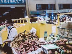-三亚新鸿港水果一级批发市场