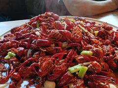 -临界音乐酒馆·小龙虾·江湖菜(华熙LIVE·鱼洞店)