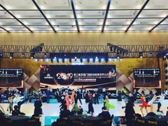 -上海跨国采购会展中心