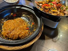 -富正毅三下锅·湘西韵味(天门山索道店)