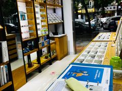 -沪睛眼镜蔡司官方授权店(金桥佳林路店)