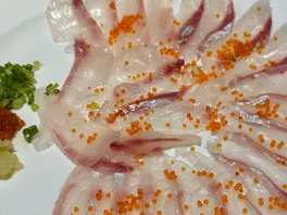 鲷**身
