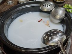 -鸿渡渔庄·特色鸭咀鱼