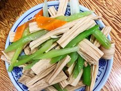 素凉菜-门框胡同百年卤煮(新街口店)