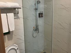 -维也纳酒店(苏州东方之门金鸡湖店)