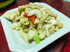 菱角炒鸡头米-澄湖农鲜馆