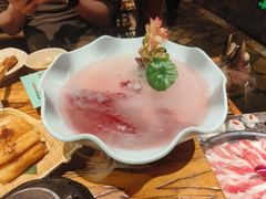 -老牌坊云南鱼豆花火锅(哈西万达店)