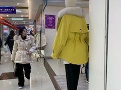-汉口北国际商品交易中心品牌服装城
