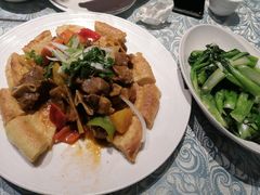 馕包肉-巴扎美食·新疆菜·西域歌舞表演餐厅(新疆大厦店)