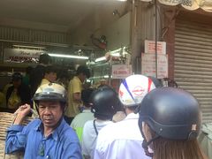 -Bánh Mì Huynh Hoa