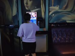 -欢乐迪KTV(南坪上海城店)
