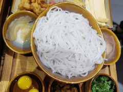 蒙自过桥米线-麦麦山云南菜(复地活力城店)