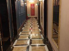-唱吧麦颂KTV(松江五龙商业广场店)