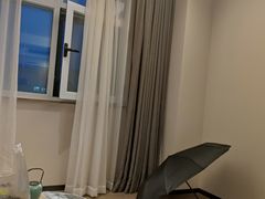 -西安大雁塔科技大学地铁站亚朵酒店