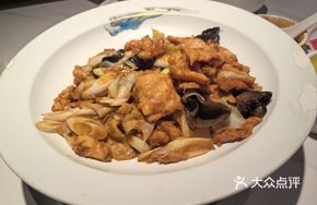 Steamed Mushroom Stir-Fried Pork