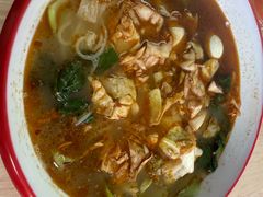 -二钢串叔麻辣烫(华龙大厦店)