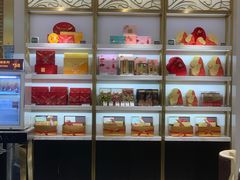面包甜点陈列柜-GODIVA(王府井apm店)