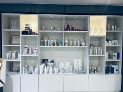 -JNK皮肤管理中心