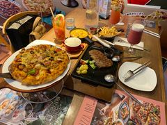 超级至尊比萨（芝心普通装）-必胜客(南锣鼓巷店)