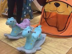 -抱抱熊托育中心(大悦城店)