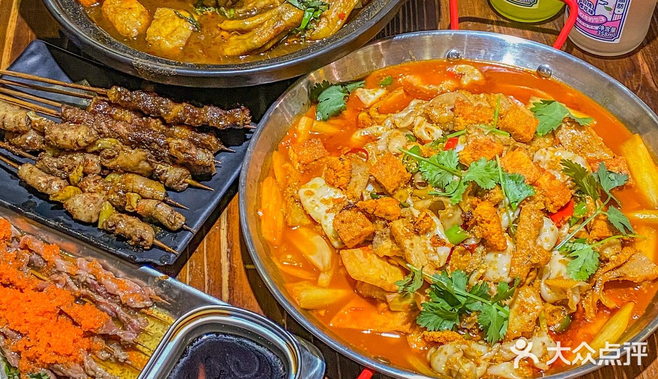 亲厨的鱼籽鱼泡肥肠煲好吃到直接炫几碗饭❗