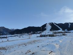 -丝绸之路山地度假区滑雪场