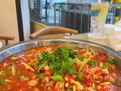 -焱焰鲜锅兔·佳味郑氏·自贡特色菜