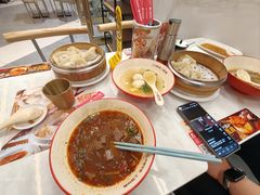 -小杨生煎(白玉兰广场店)
