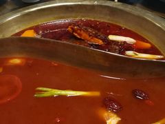 -小天鹅火锅·一线江景洪鼎旗舰店(洪崖洞店)