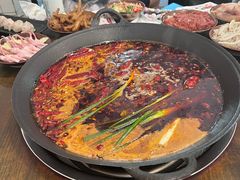 -黄潇洒老火锅(九眼桥宏济巷店)