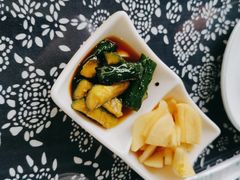 -八两八金·莱芜特色炒鸡(市南漳浦路店)