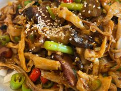 干锅杂菌-英兰朝族饭店·英兰锅包肉(佳园路店)