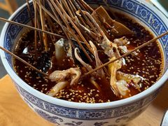 -大众跷脚牛肉馆·非遗传承单位(峨眉山店)