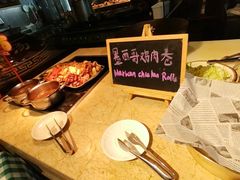 -大中华希尔顿酒店-念自助餐·嗨啤·小龙虾