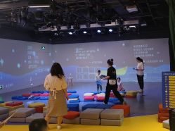 -小鸡哆哆故事屋·儿童乐园(嘉里城店)