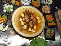 -冰冰龙虾·江湖菜·花园江景餐厅
